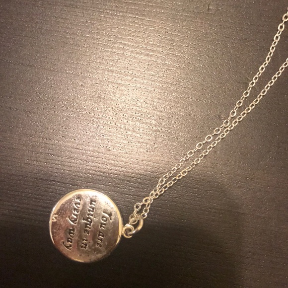 Silver snowflake necklace - Picture 3 of 4